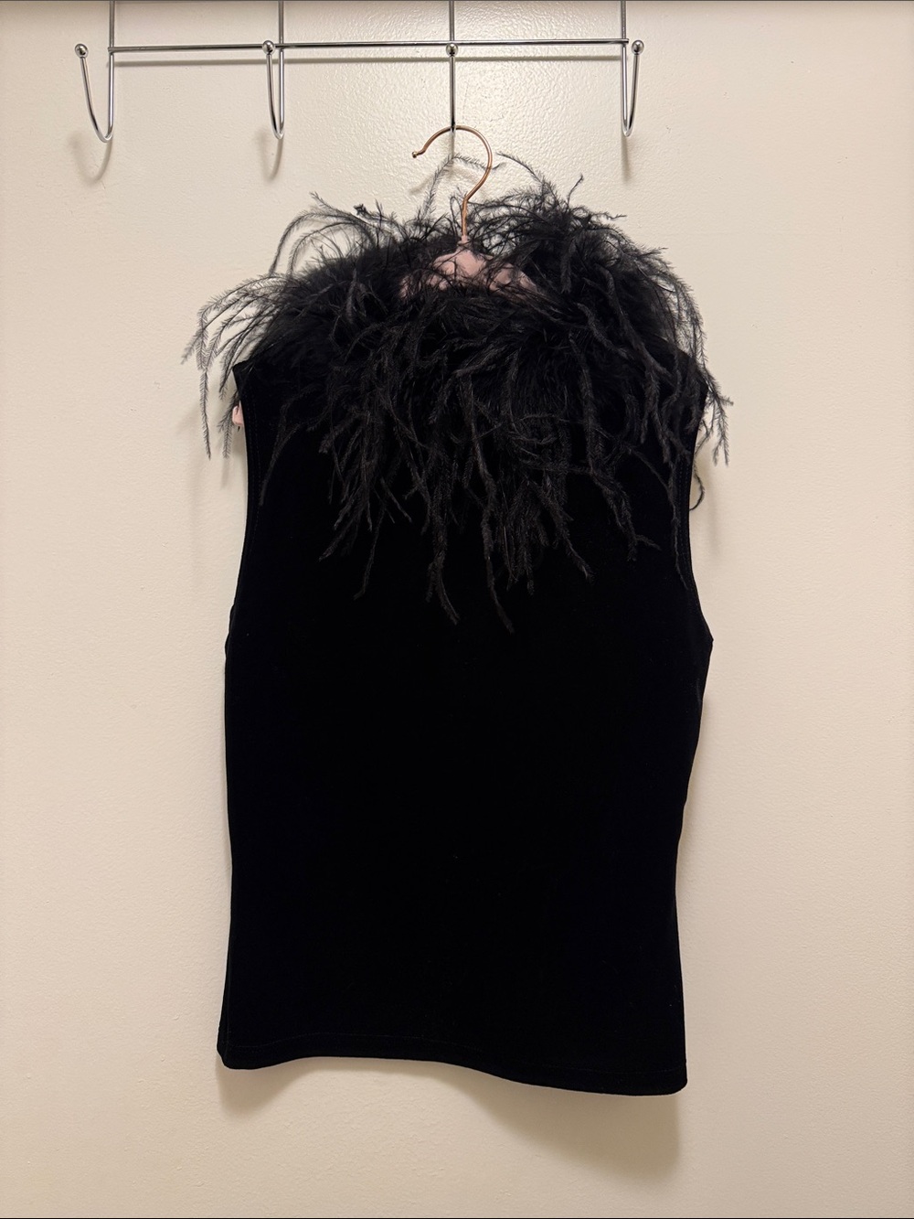 NWT Vintage Y2K Eye Candy Velvet Feather Top Black Sleeveless Size M